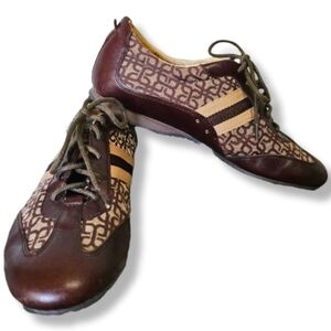 Joan & David CJ Derby Lace Up Leather Loafer Size 6 Preppy Casual Old Money